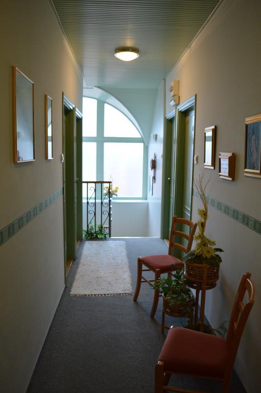 ジュール Muskatli Panzio Bed & Breakfast エクステリア 写真
