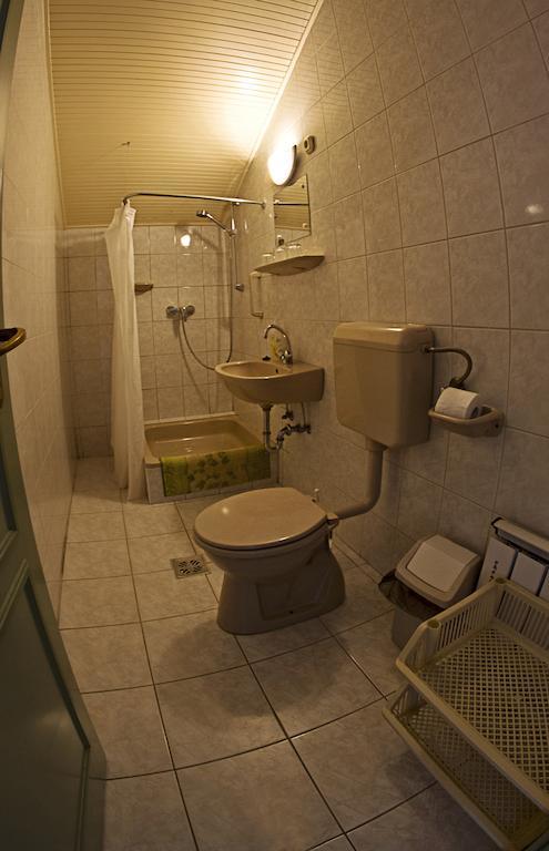 ジュール Muskatli Panzio Bed & Breakfast 部屋 写真